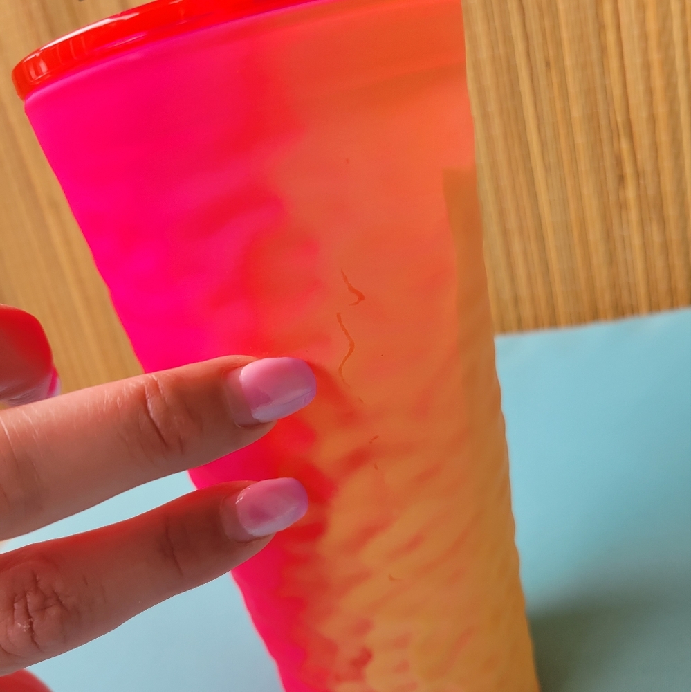 2 STARBUCKS COLOR CHANGING TUMBLERS - Picture 9 of 13